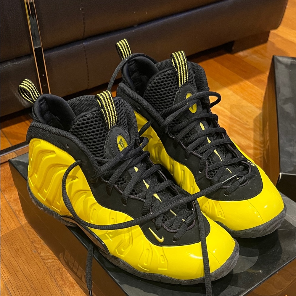 Nike Little Posite Kids Black and Yellow Sneakers